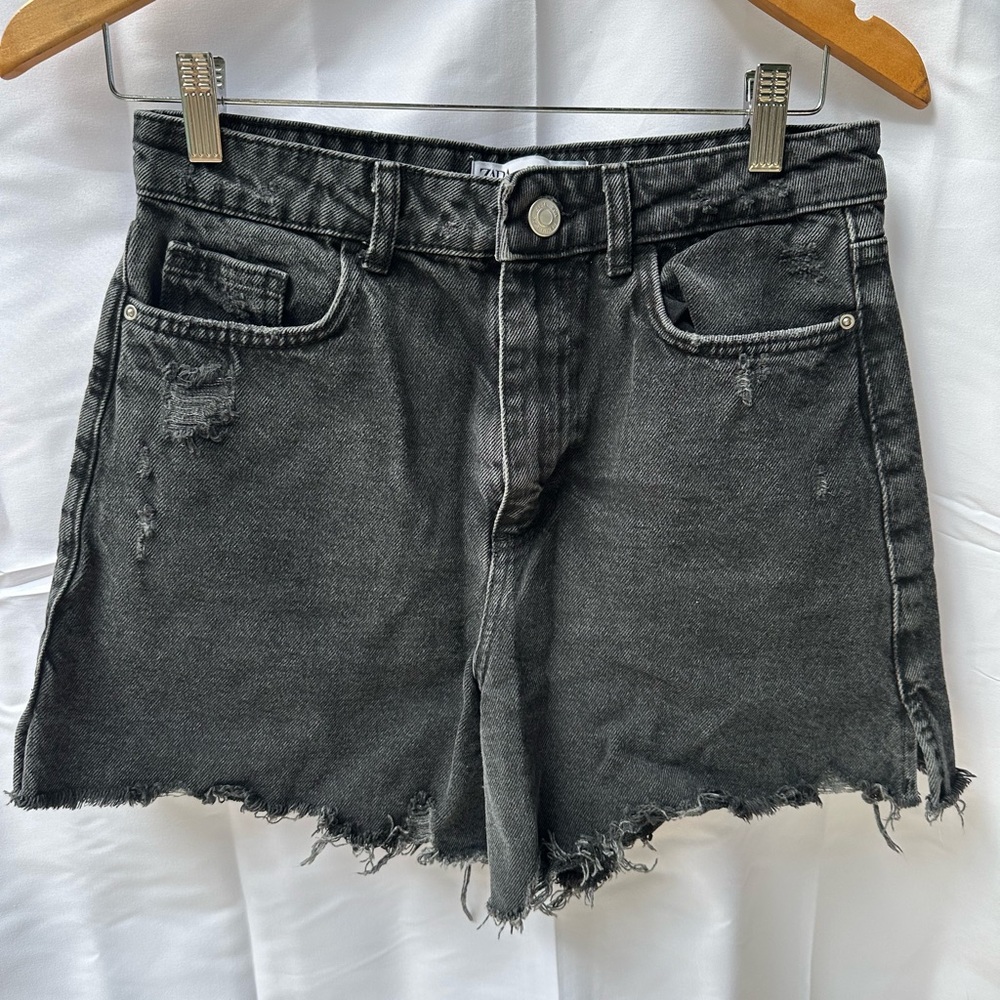 Short ZARA denim, size EU 38 . US 6.